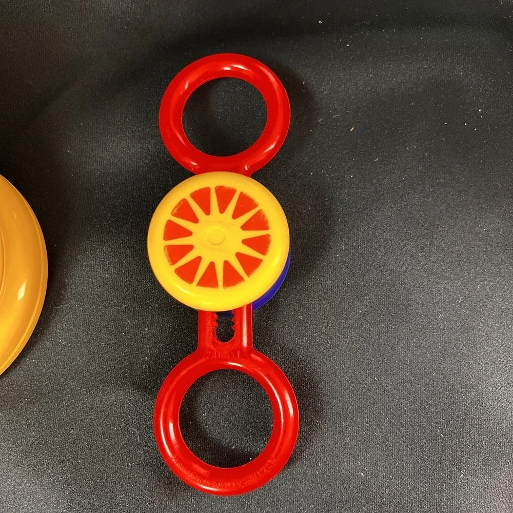 Lot of 6 Baby Toys Unisex OS Multicolor Good Vintage Sensory Rattles